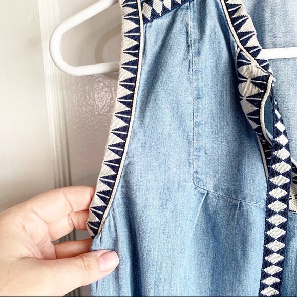 J. Crew Washed Chambray Dress Sleeveless Embroidery Classic Style 00 Hamptons - Picture 6 of 13